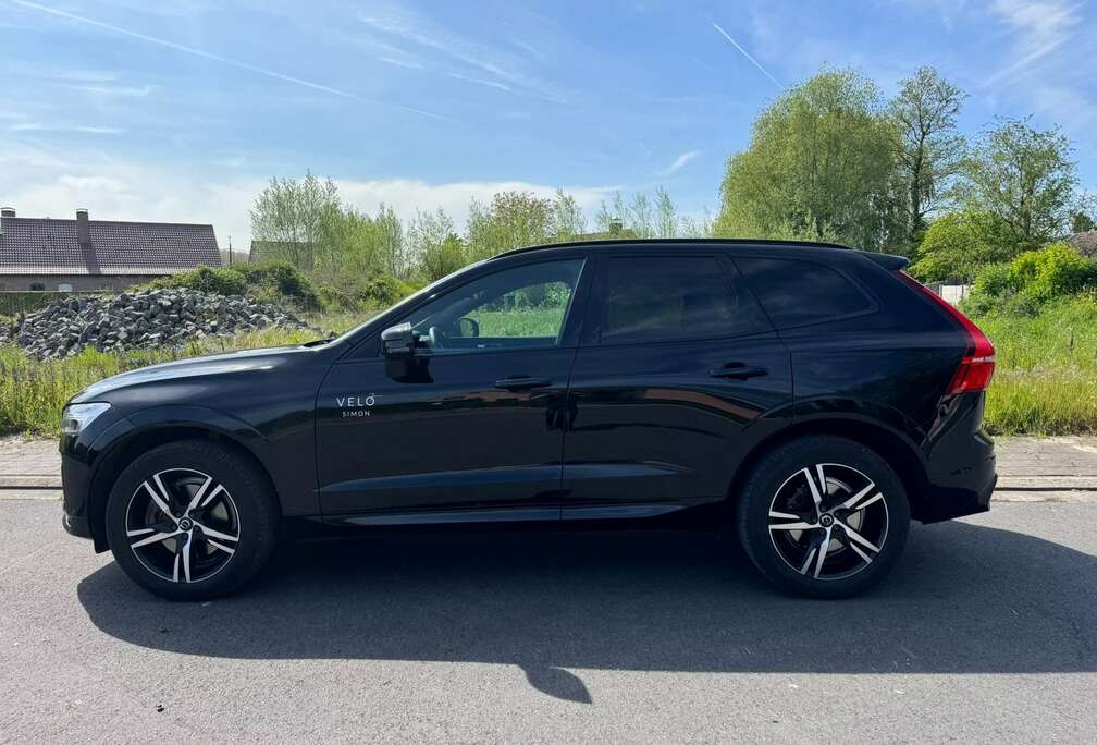 Volvo XC60 2.0 B4 MHEV R-Design