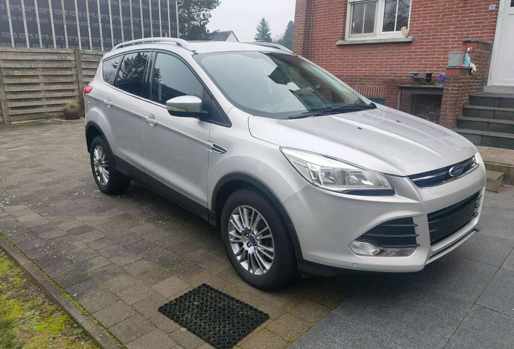 Ford Kuga 2.0 TDCi 2x4 Trend