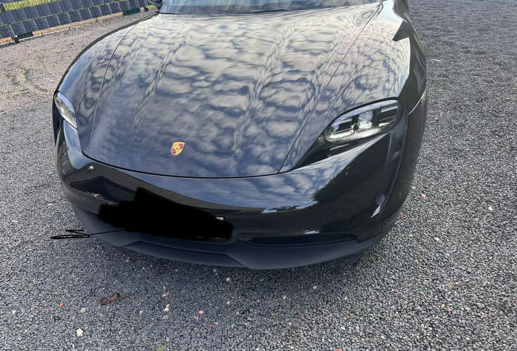 Porsche Taycan 93.4 kWh Taycan
