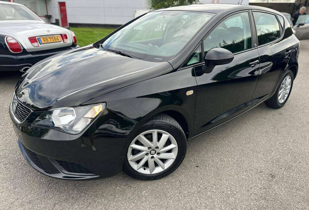 SEAT Ibiza 1.0i MPI Reference - 82.000 Km - Apple Car Play