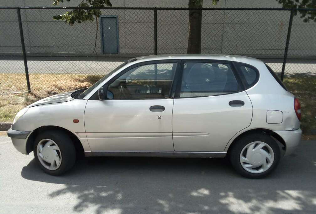 Daihatsu 1.0i 12v CXL