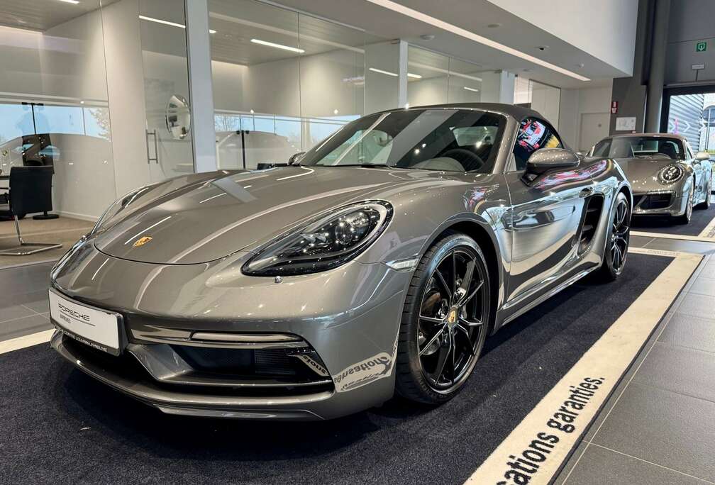 Porsche 2.0L Flat 4 300cv PDK