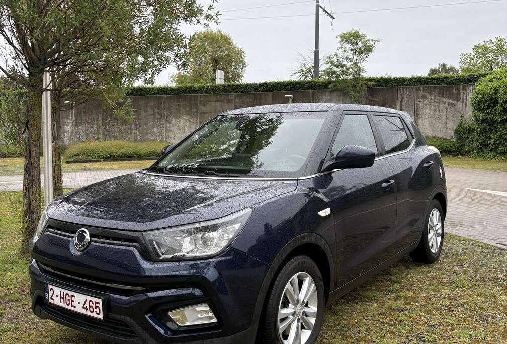 SsangYong e-XGi 160 2WD Sapphire
