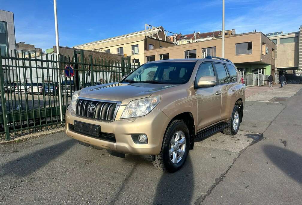 Toyota Landcruiser 3.0 D-4D Premium 7pl.