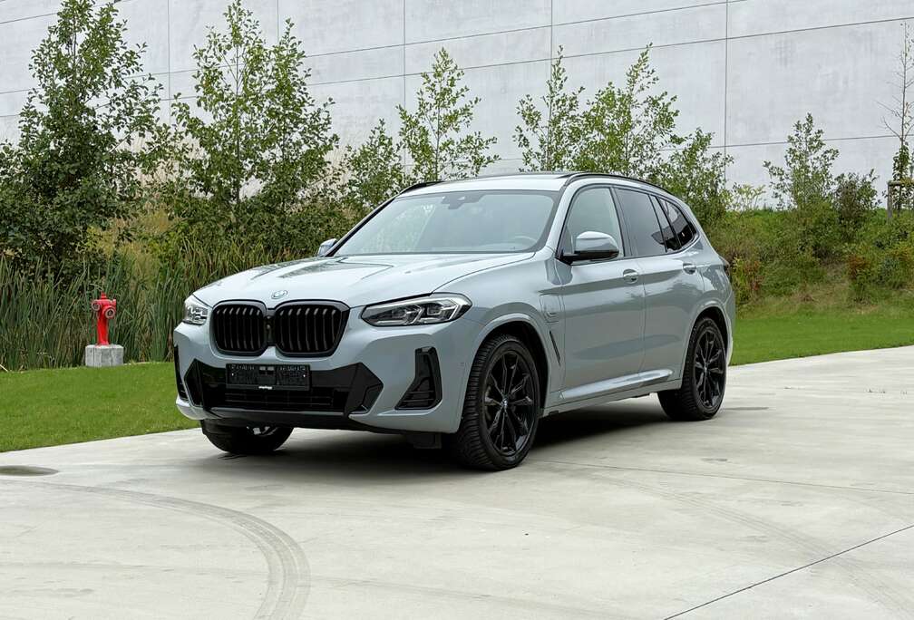 BMW xDrive30e M Pakket Pano eSeats Gesture 360 HUD 20\