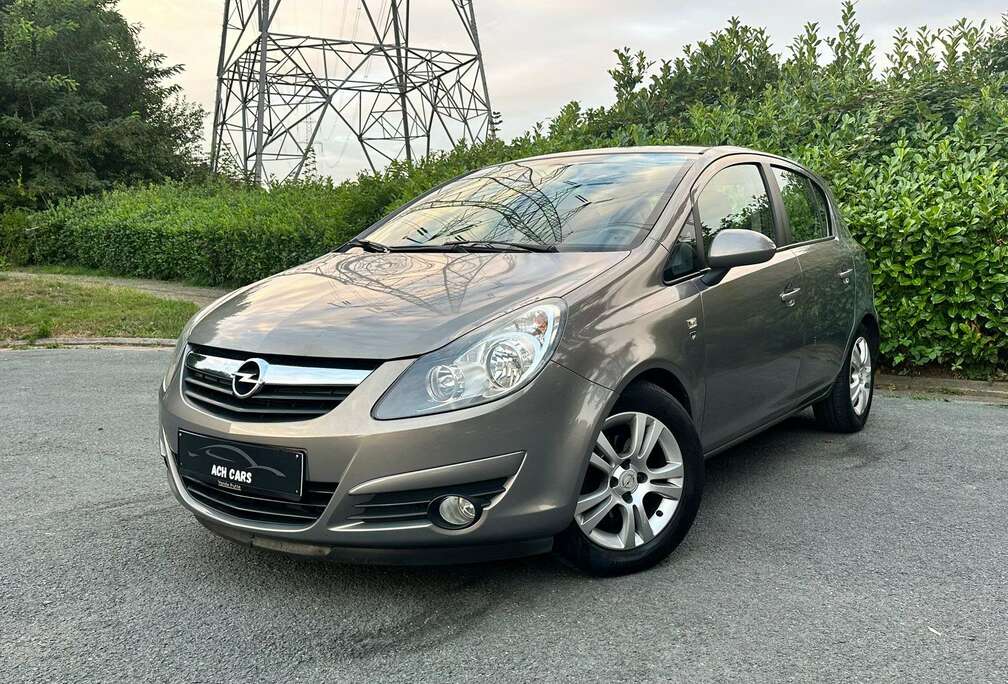 Opel 1.2i Black Edition