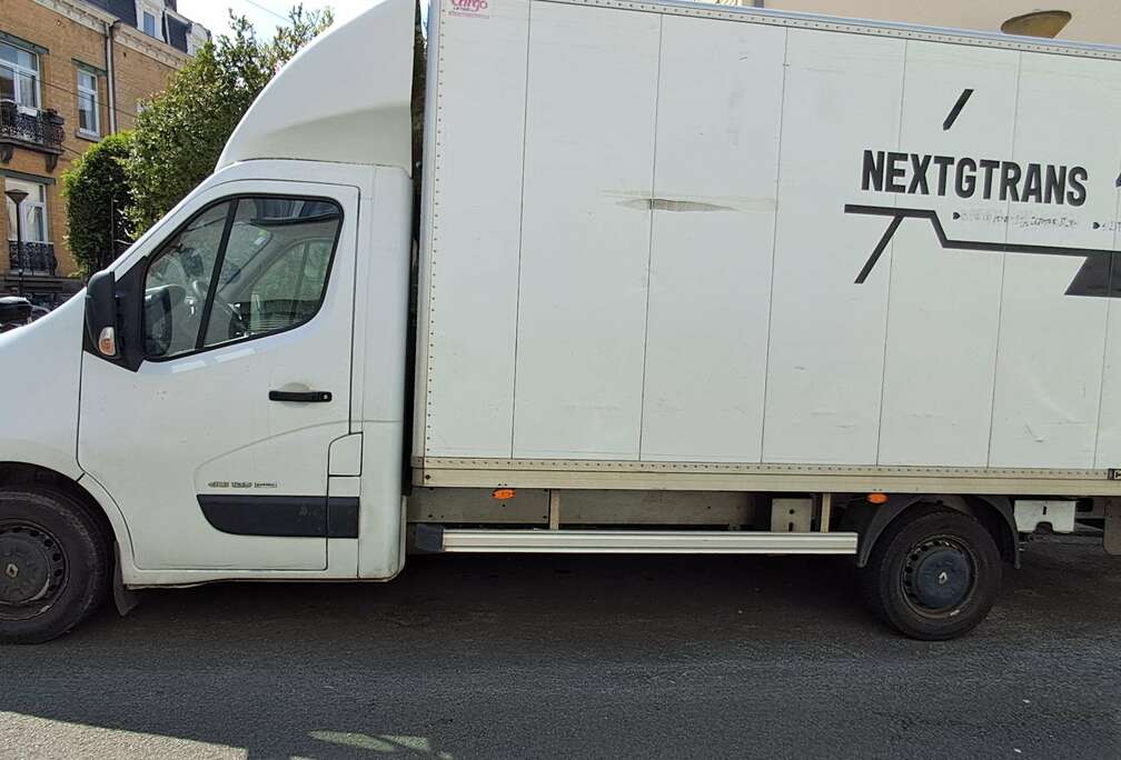 Renault 2.5 D 35 L3H3