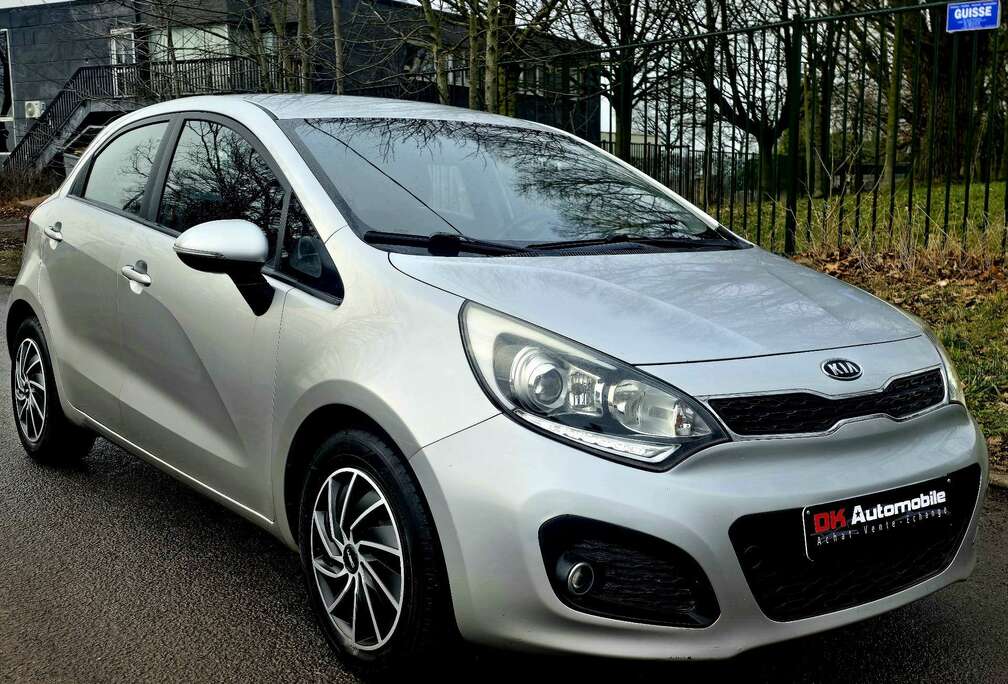 Kia *** RÉSERVÉ ***