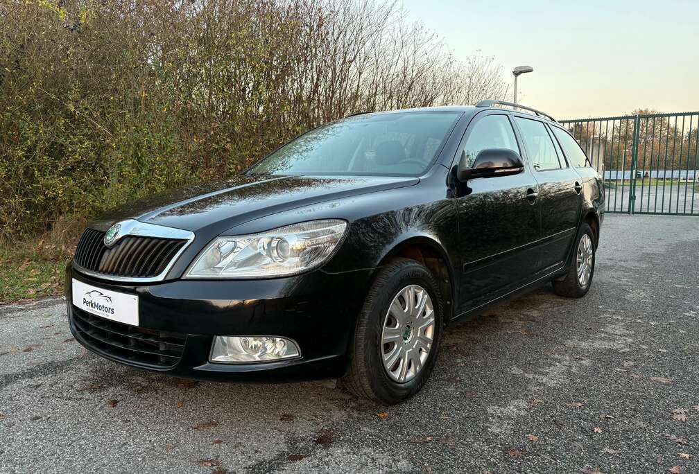 Skoda Combi 1.6 TDI DPF Ambiente - Garantie*PDC*Airco