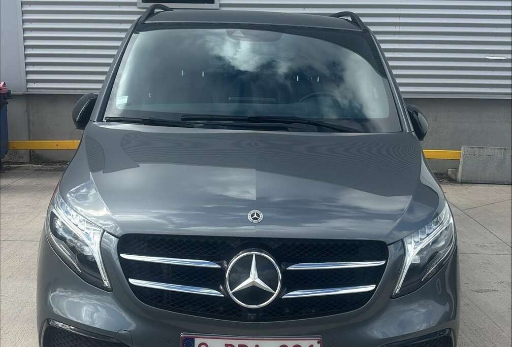 Mercedes-Benz double cabine 5 places