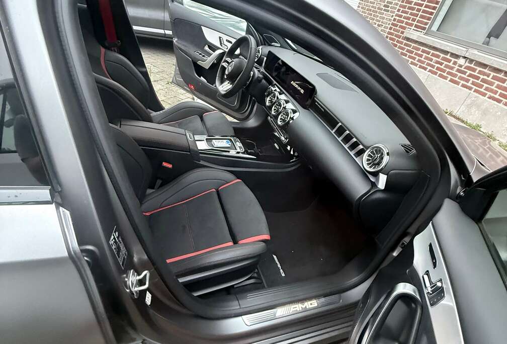 Mercedes-Benz A 35 AMG 4-Matic