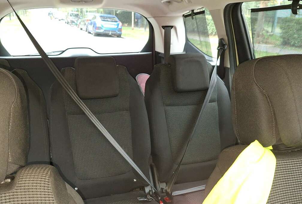 Peugeot 5008 1.6 e-HDi Premium Pack STT FAP BMP