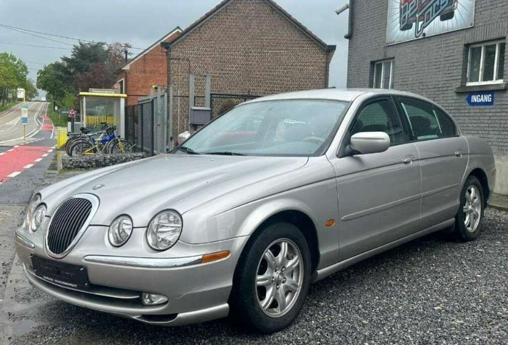 Jaguar 3.0 V6 Executive top condition