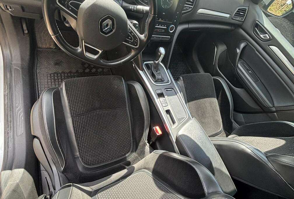 Renault Megane 1.5 Blue dCi Bose Edition EDC