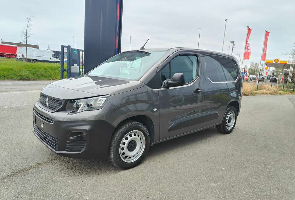 Peugeot 1.5 BlueHDi L1 Premium S/S (EU6.4)