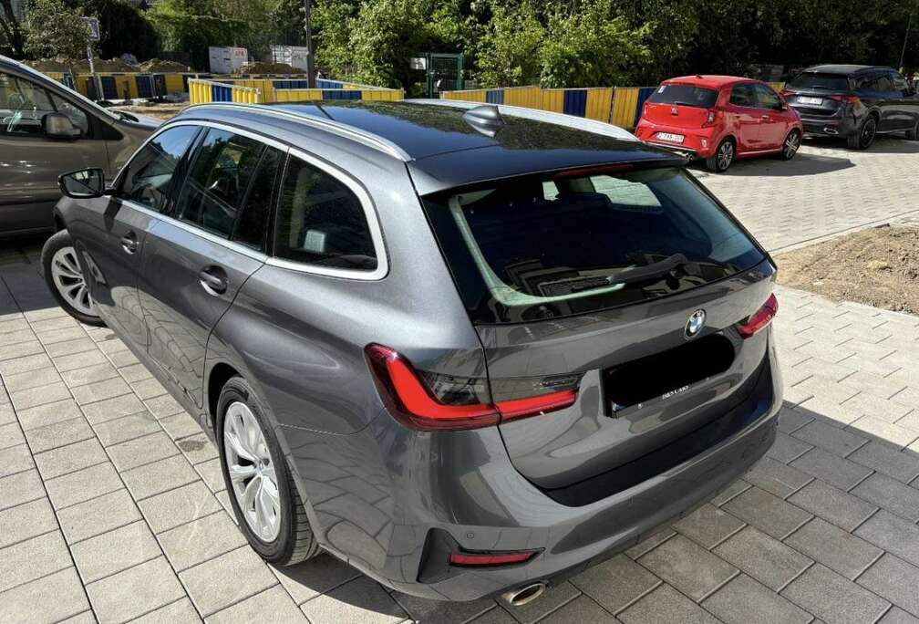 BMW Touring 318iA (G21)