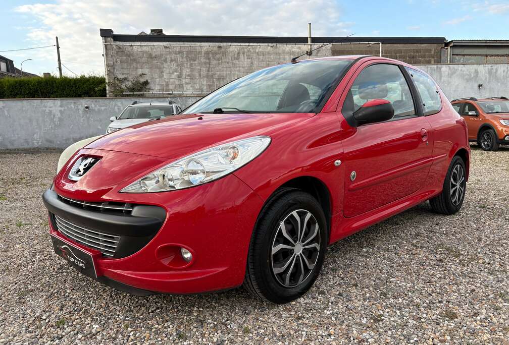 Peugeot +  1.4i Trendy