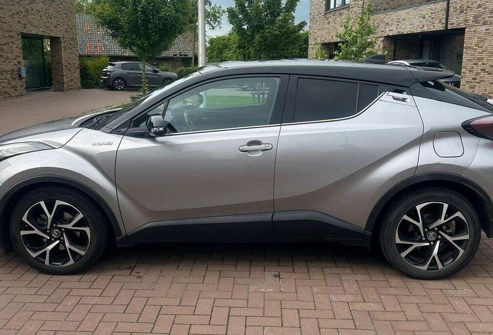 Toyota 1.8h Style 2wd e-cvt