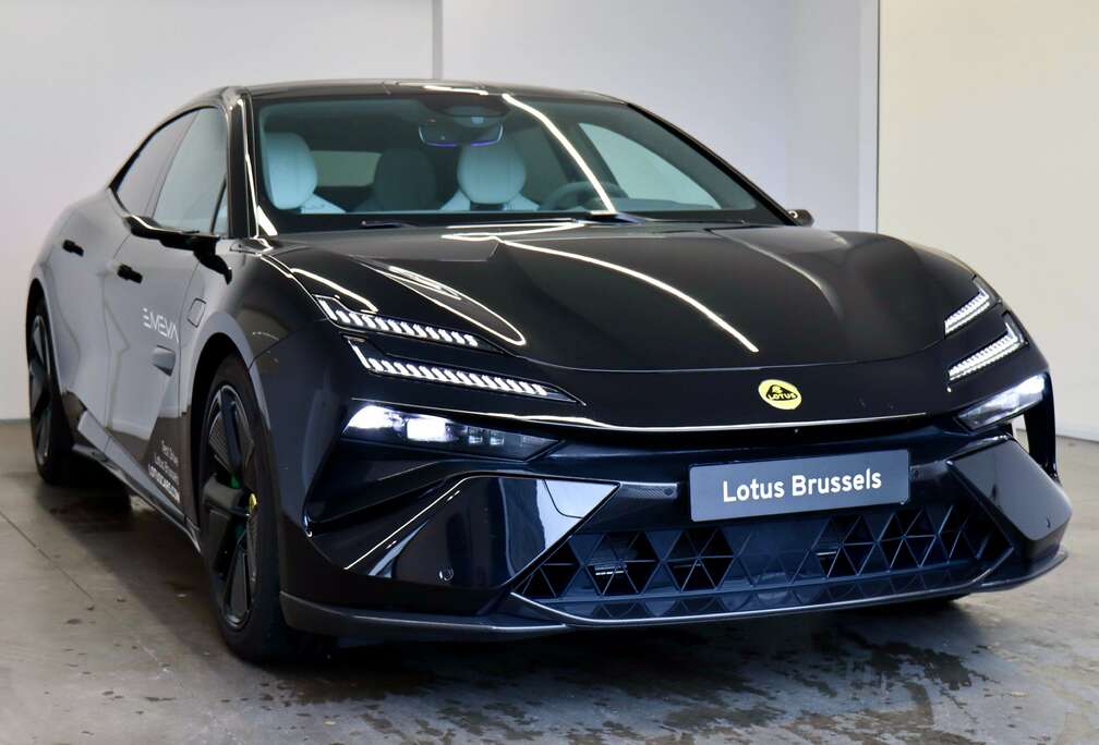 Lotus Emeya S demo - Executive seats - Dynamic Handling