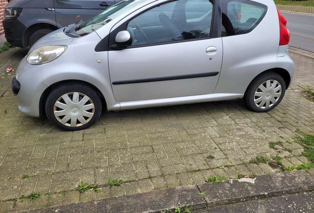 Peugeot 107 70 Filou