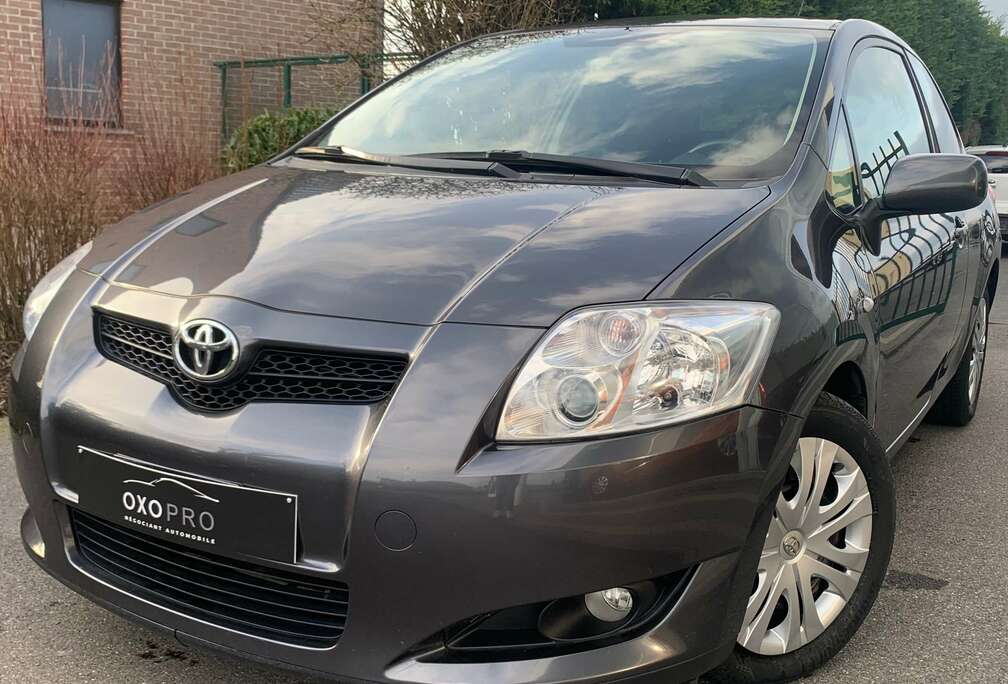 Toyota 1.4i VVT-I Essence / Airco / PRIX EMPORTER /