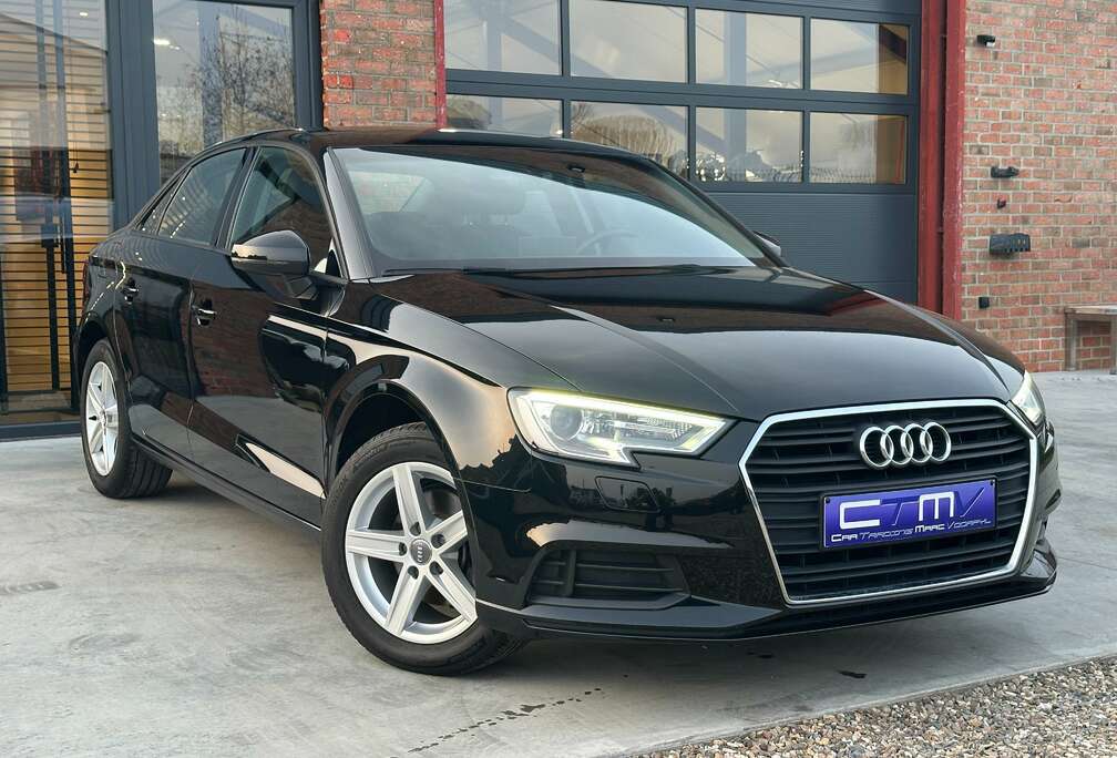 Audi Limousine 1.5TFSi Leder - Navi - Xenon - Trekhaak