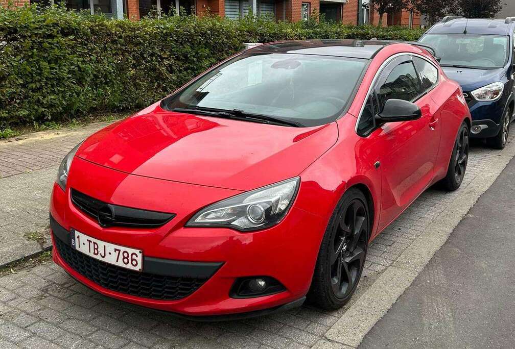 Opel Astra GTC 1.4 Turbo Sport