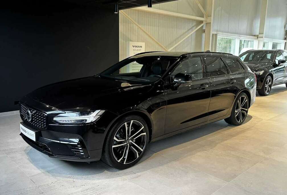 Volvo Recharge R-Design, T6 AWD plug-in hybrid