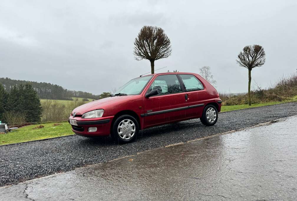 Peugeot 1.1i 60 Color Line  Fiable et entretenue