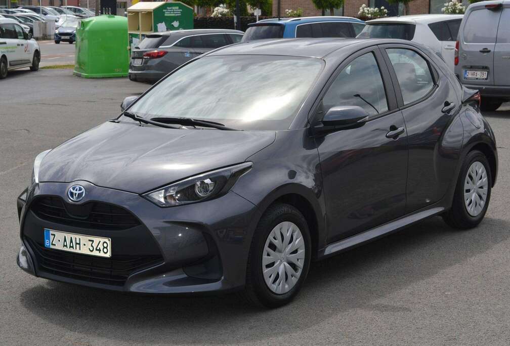 Toyota 1,5 HYBRIDE GPS+CAMERA+AIRCO+...