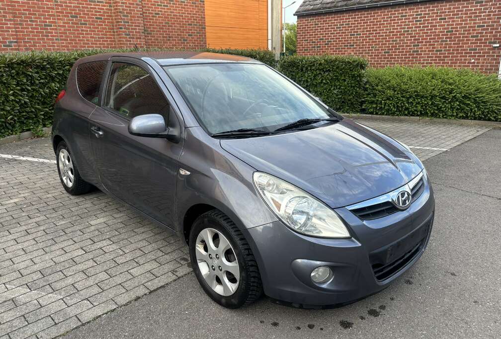 Hyundai Excellent * Prêt Demande d\'immatriculation
