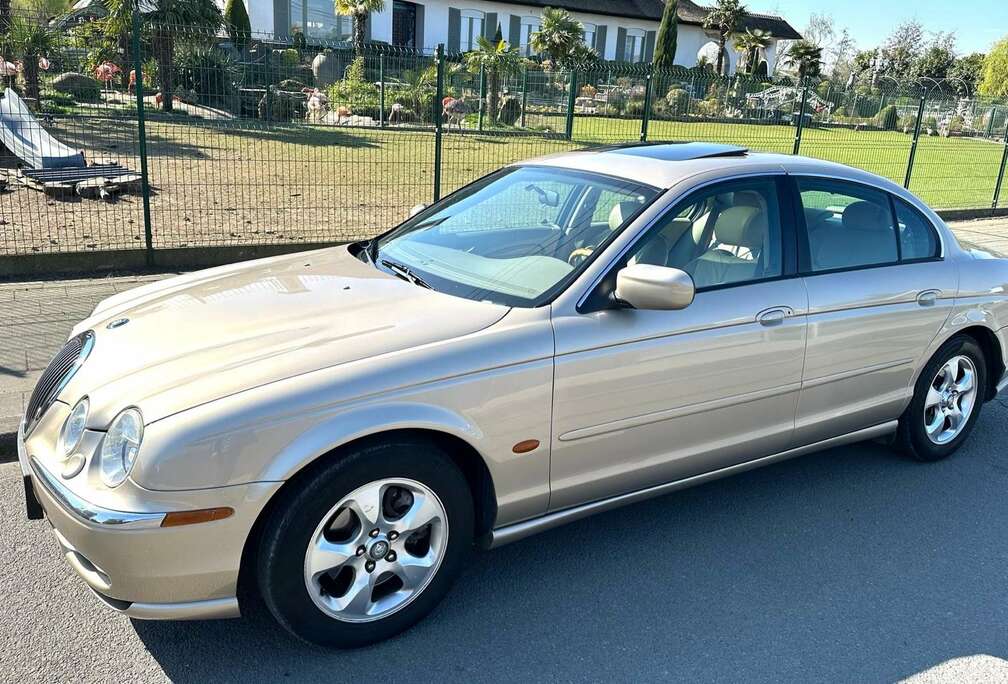 Jaguar 3.0 V6 Executive