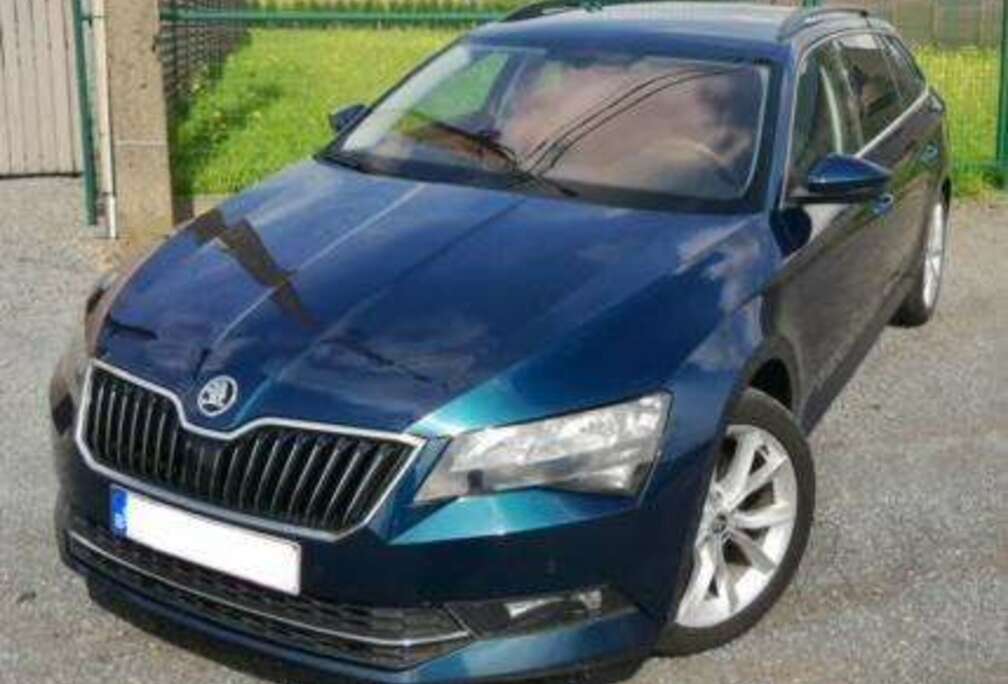 Skoda Superb Combi 1.6 TDI DSG Ambition