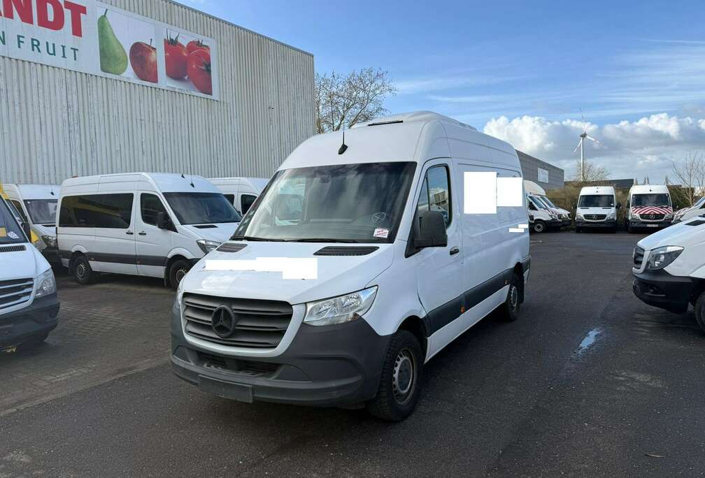 Mercedes-Benz 319 (Stock ID 33540)