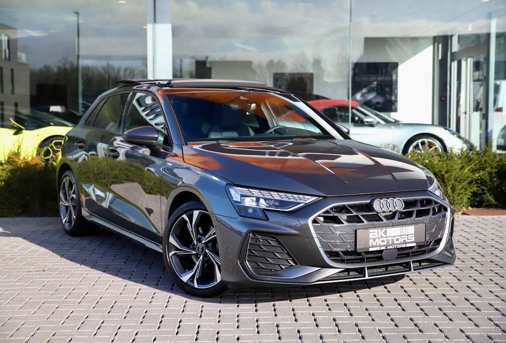 Audi Sportback 30TFSI S-line -Pano-Camera-Carplay-Ambiant-Adaptive Cruise-...