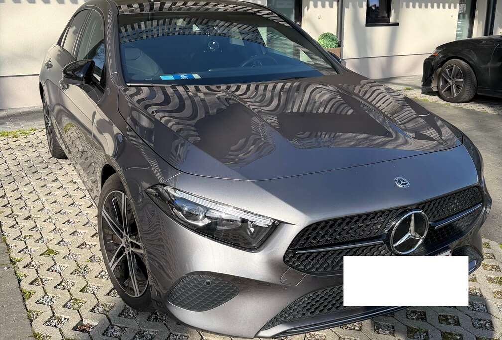 Mercedes-Benz A 180 Luxury Line