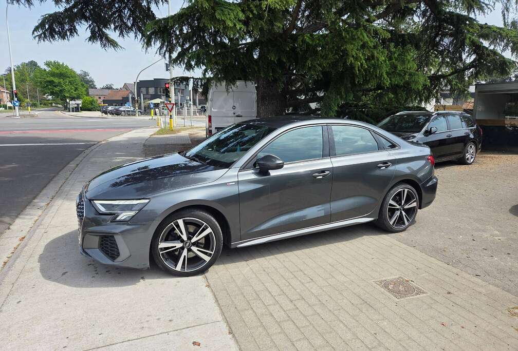 Audi A3 30 TDi S line