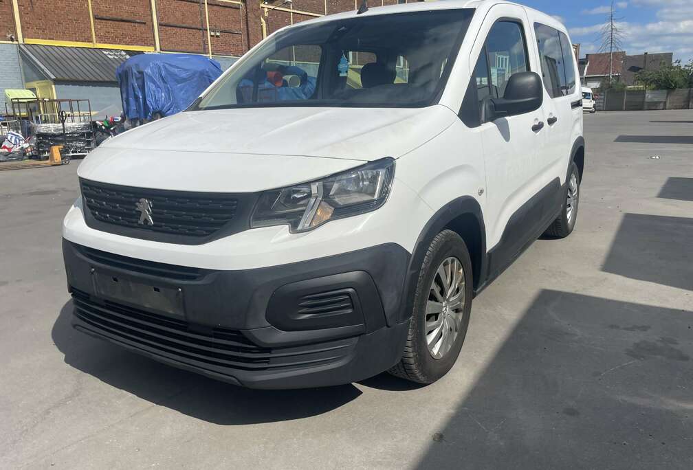 Peugeot 1.5 BlueHDi Long Allure S&S (EU6.3)