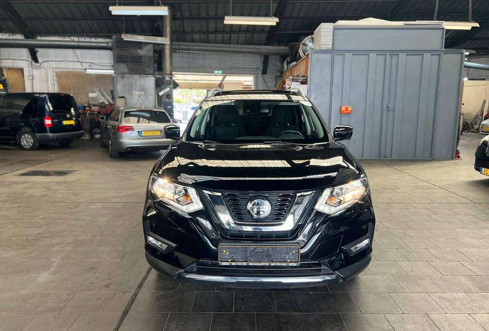 Nissan Automatique / Diesel / Panoramique / Export /