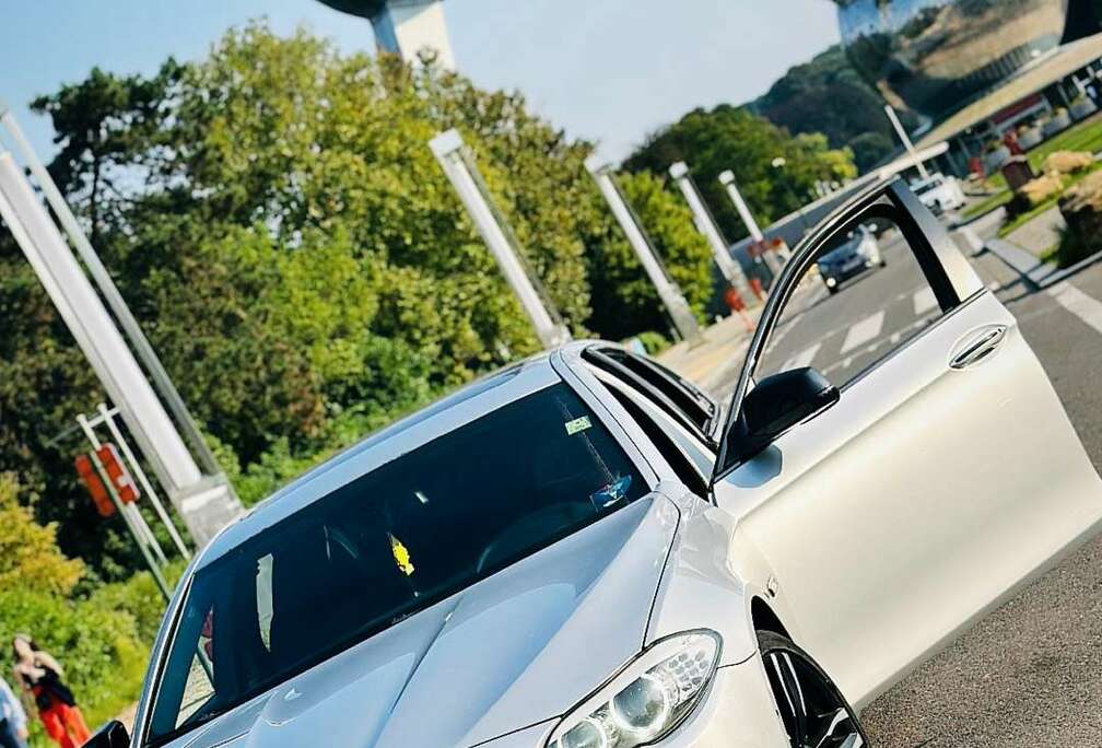 BMW 3.0d pack M550d