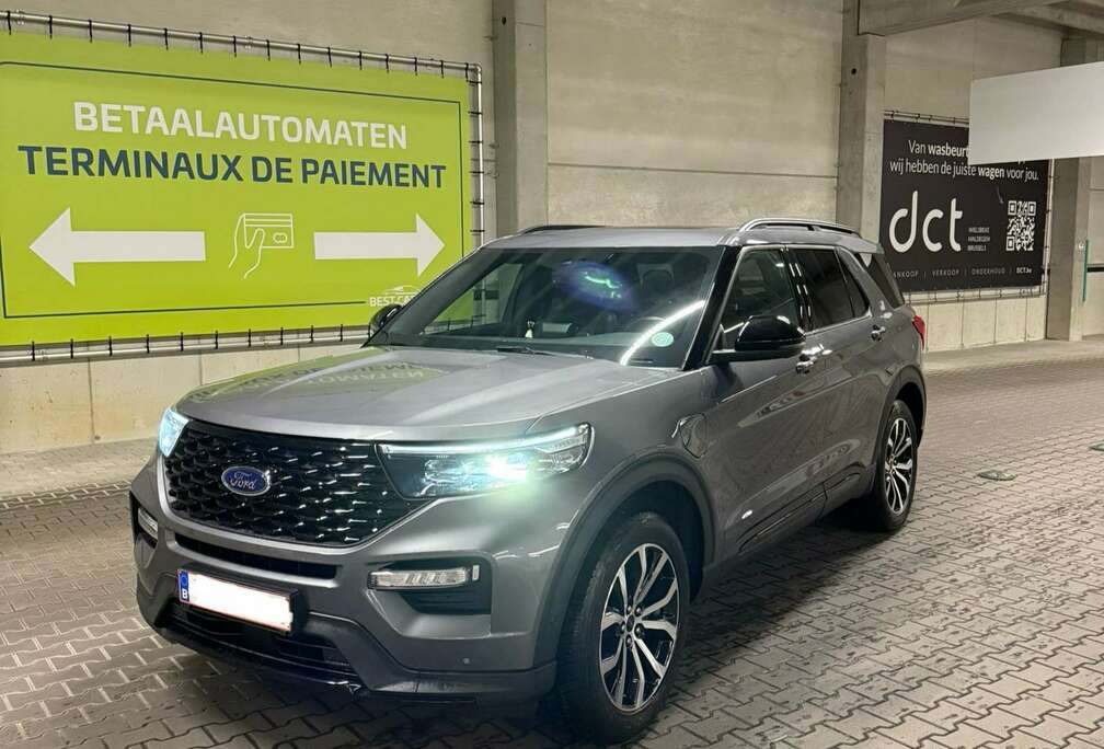 Ford EcoBoost Plug-in Hybrid ST-LINE