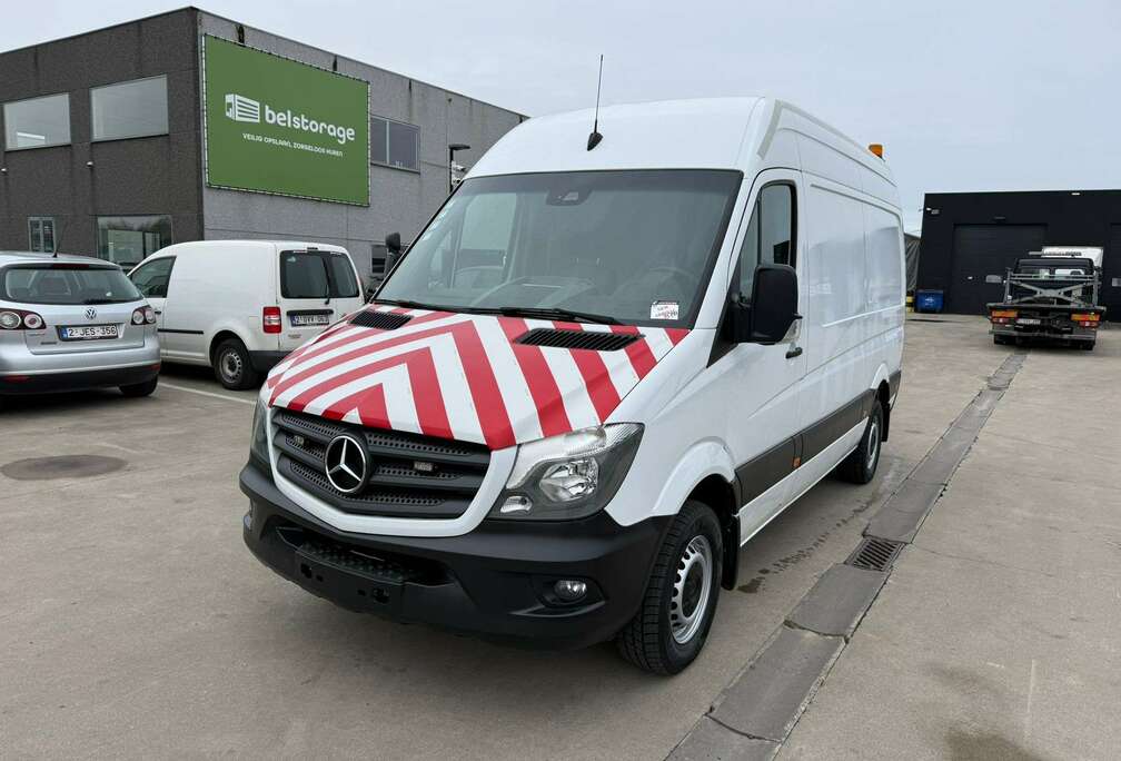 Mercedes-Benz 316 (Stock ID 75871)