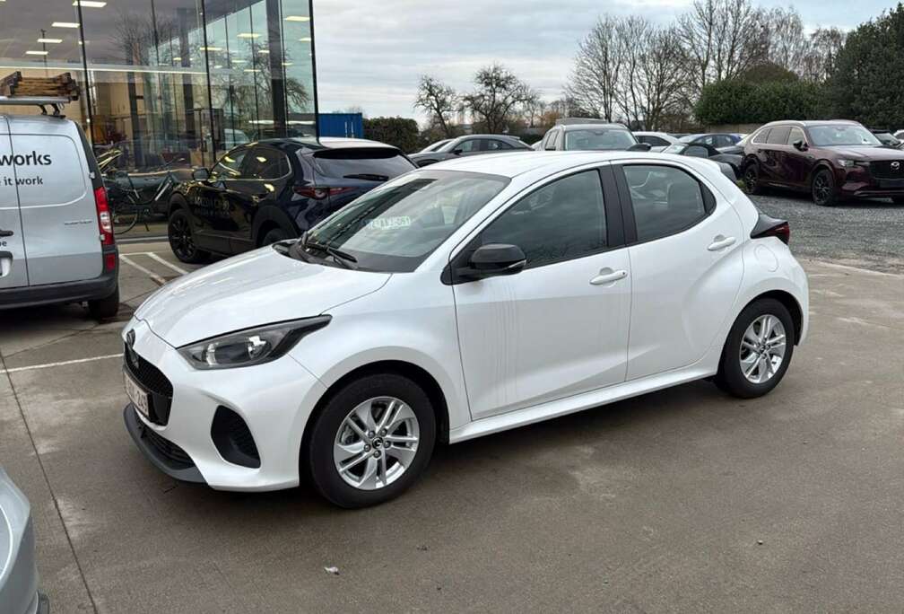 Mazda Hybrid VVT-i Centre-Line CVT