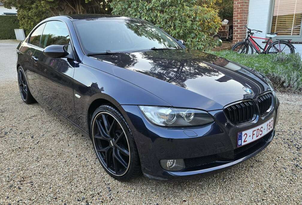 BMW Coupé 320i