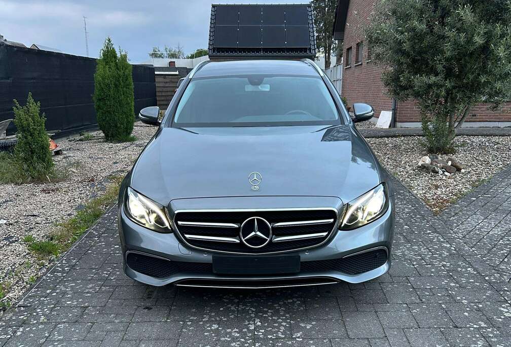 Mercedes-Benz E 300 BlueTEC HYBRID