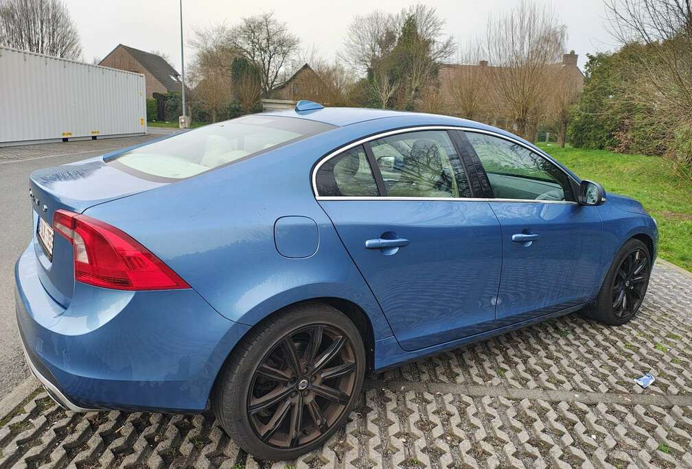 Volvo S60 2.0 D5 Summum Geartronic