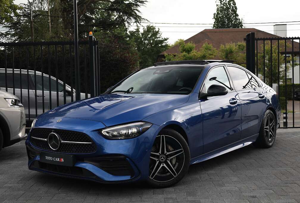 Mercedes-Benz dA /// AMG PACK /// Burmester | Head-Up | Pano-Dak | 360° Camera | Ambiance-Light | Key-Less | 1ste Eigenaar |
