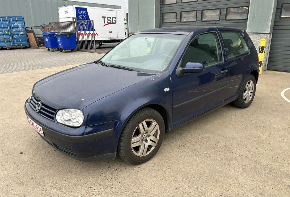 Volkswagen 1.4i Base Rabbit wagen uit overname zo meenemen