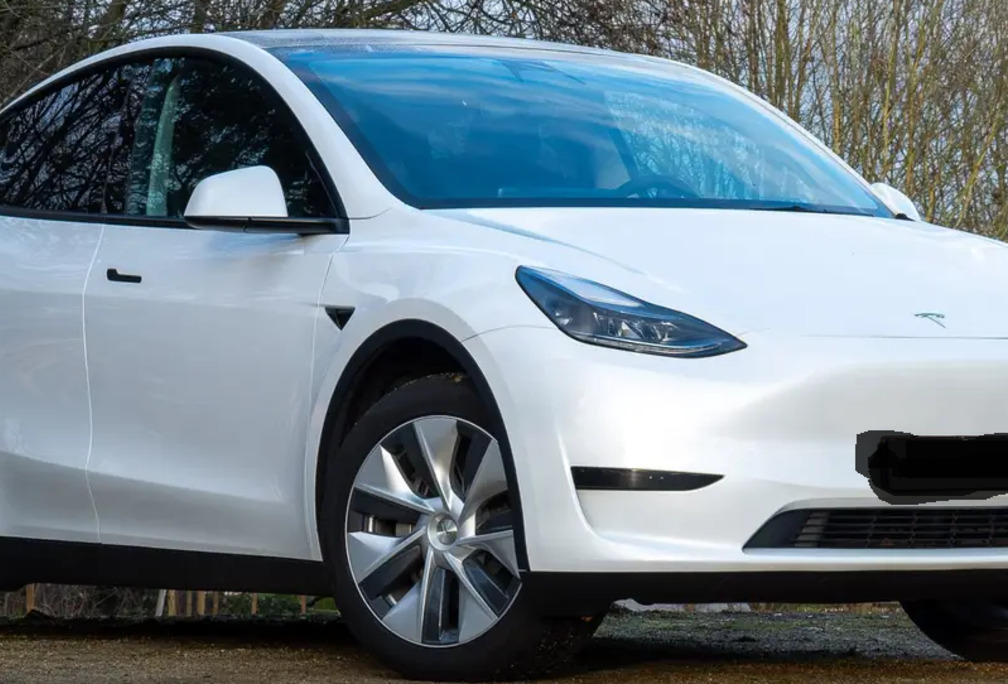 Tesla Model Y 72.5 kWh Long Range RWD