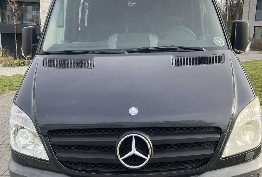 Mitsubishi Mercedes sprinter bi-turbo